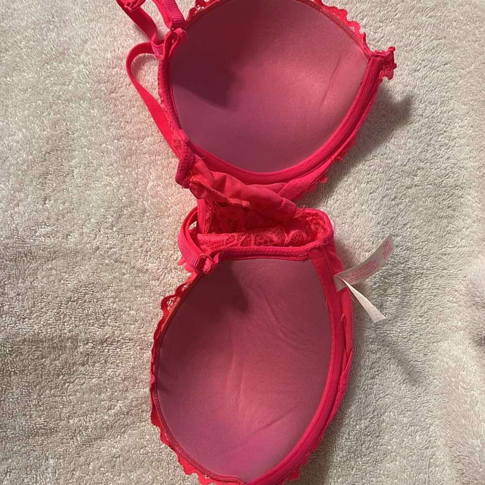 Victoria’s Secret racerback 34D hot pink, push-up front closure - Picture 5 of 6